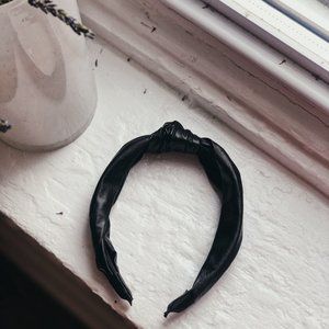 🌿 Black Knot Headband Faux Leather